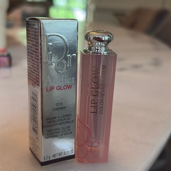 π HOST PIC ! π NEW Dior Addict Lip Glow Balm β CHERRY 015 π - Picture 3 of 4